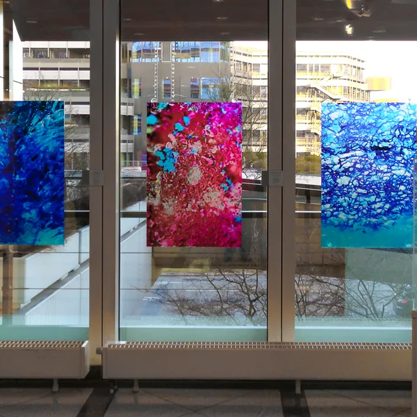 Abstraktes Farbmotiv hinter Acrylglas – Galerie-Print Hamburg